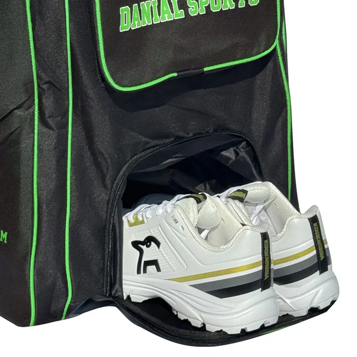 DS 1.0 Duffle Cricket Bag Black/Green - Image 9
