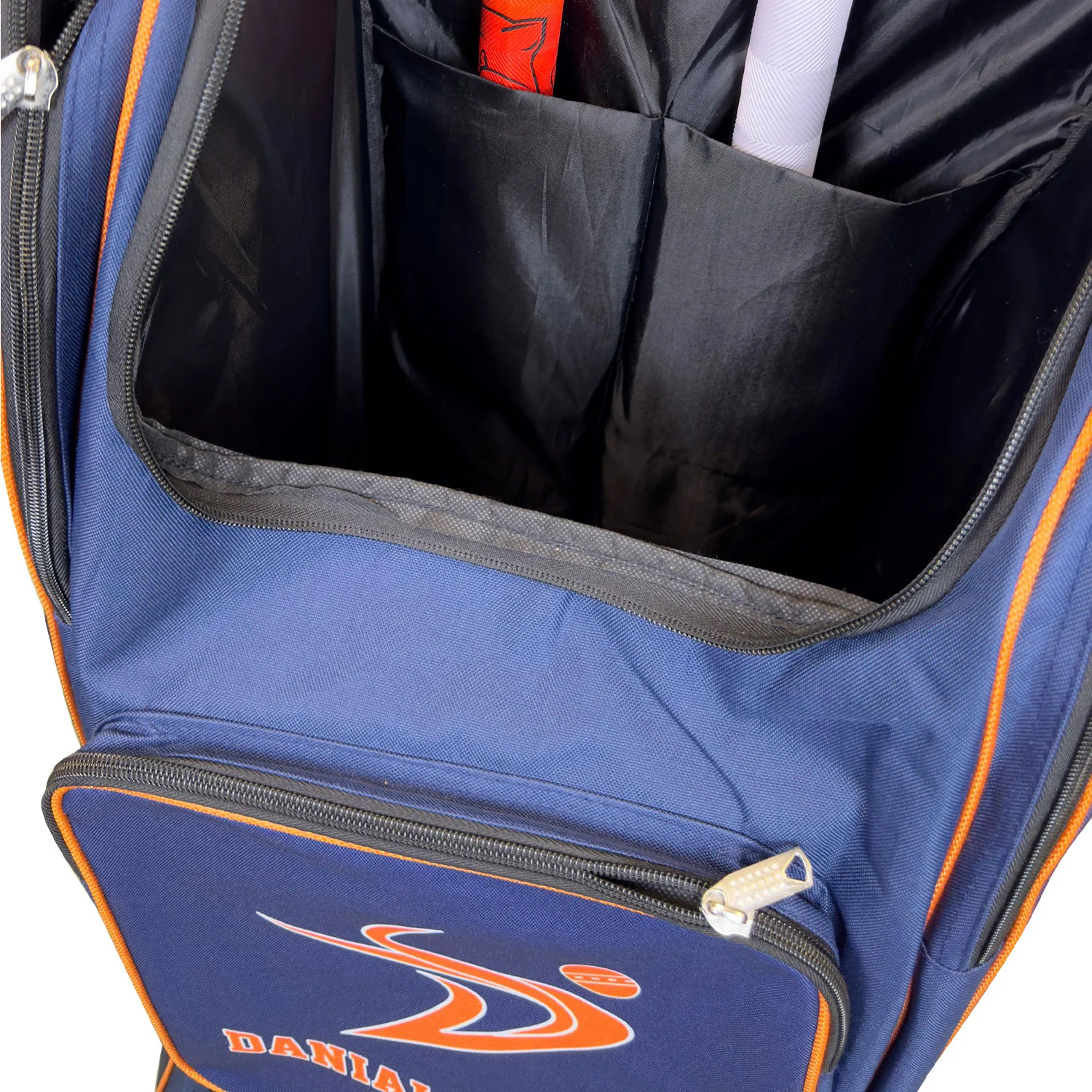 DS 1.0 Duffle Cricket Bag Black/Red - Image 4