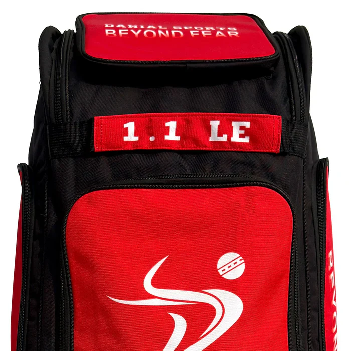DS 1.1 Limited Edtion Duffle Bag Red - Image 10
