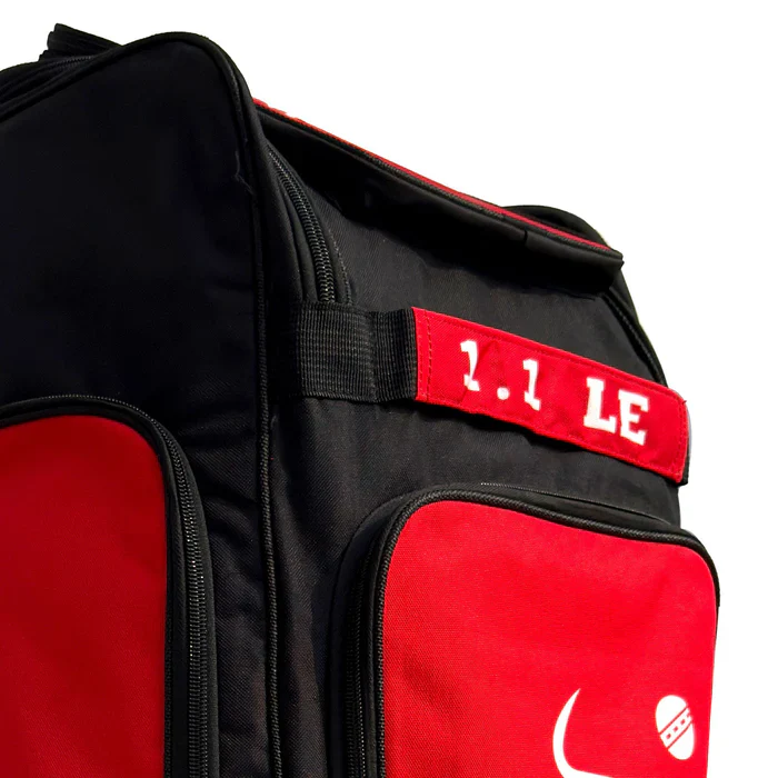 DS 1.1 Limited Edtion Duffle Bag Red - Image 6