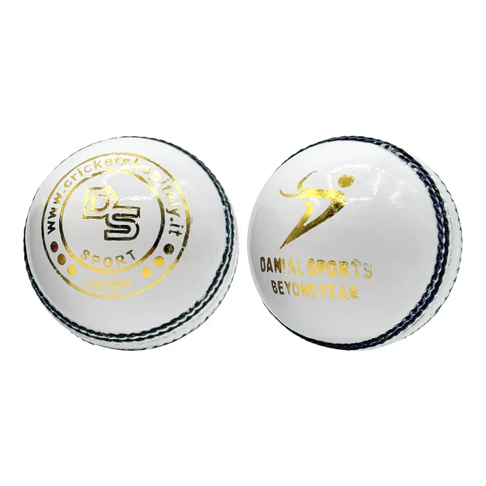 DS Womens Cricket Ball (6 Balls Pack) - Image 2