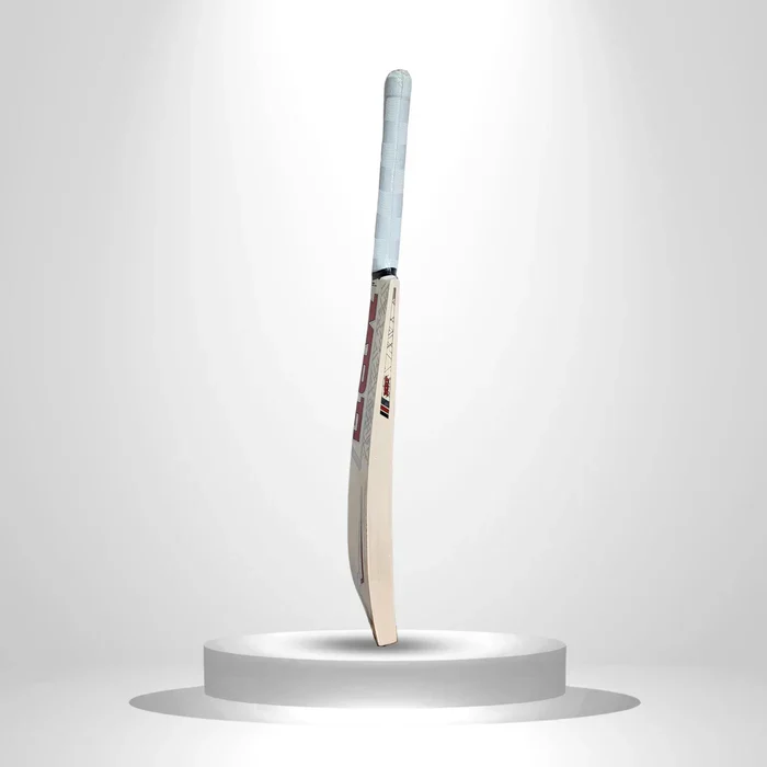 MRF Titan Kashmir Willow Cricket Bat - Image 2